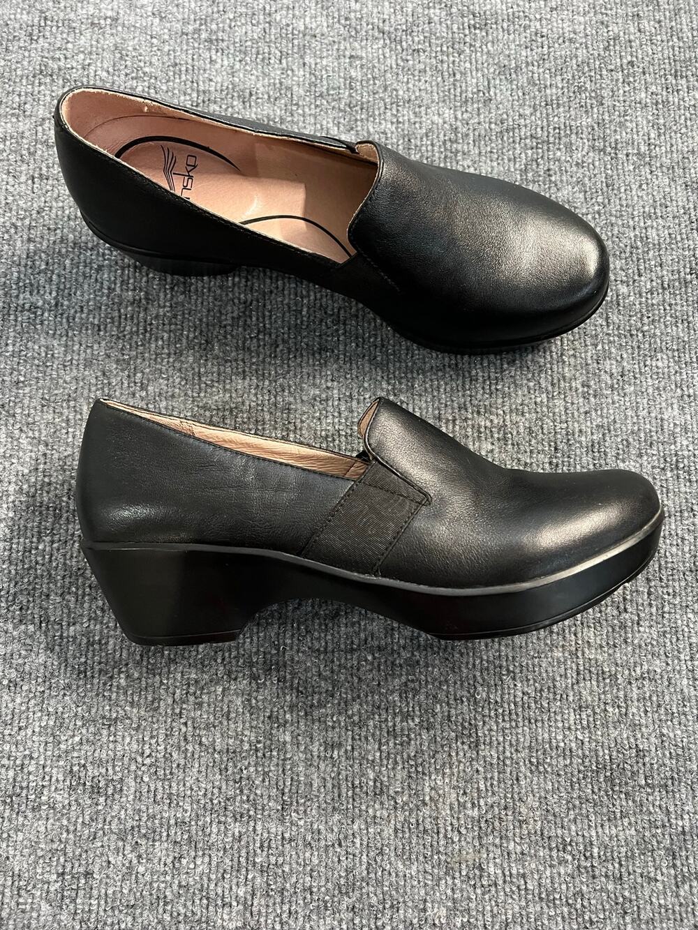 Dansko Jessica Black Leather  Slip-On Shoe Women's Size EU 40 US 9-9.5